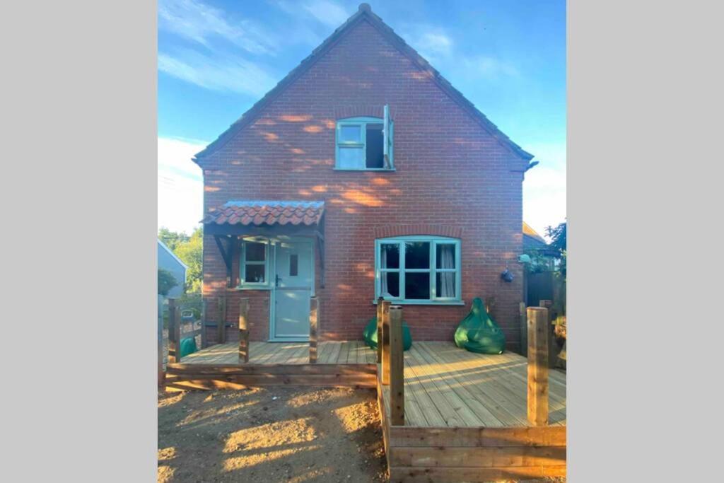 Вілла Ramblers Retreat Saxthorpe Екстер'єр фото